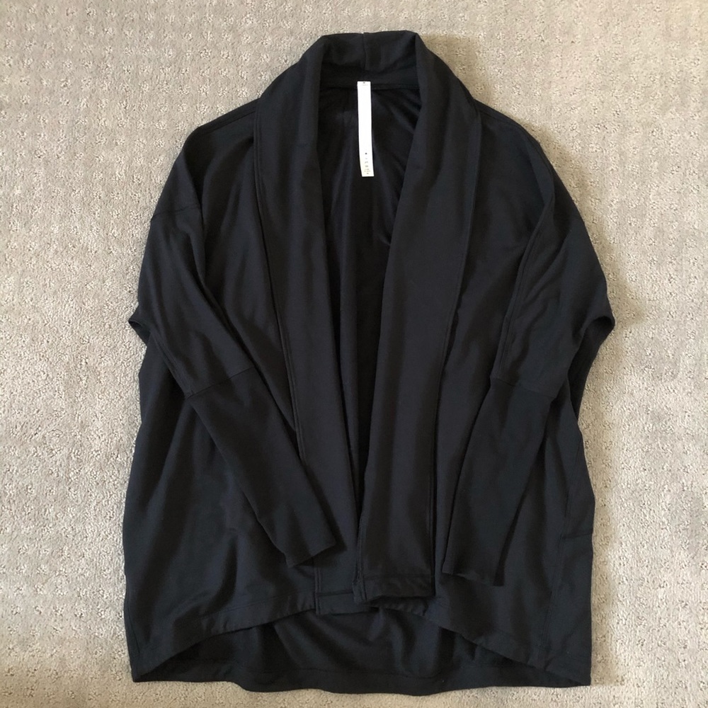 Lululemon cardigan wrap size 6